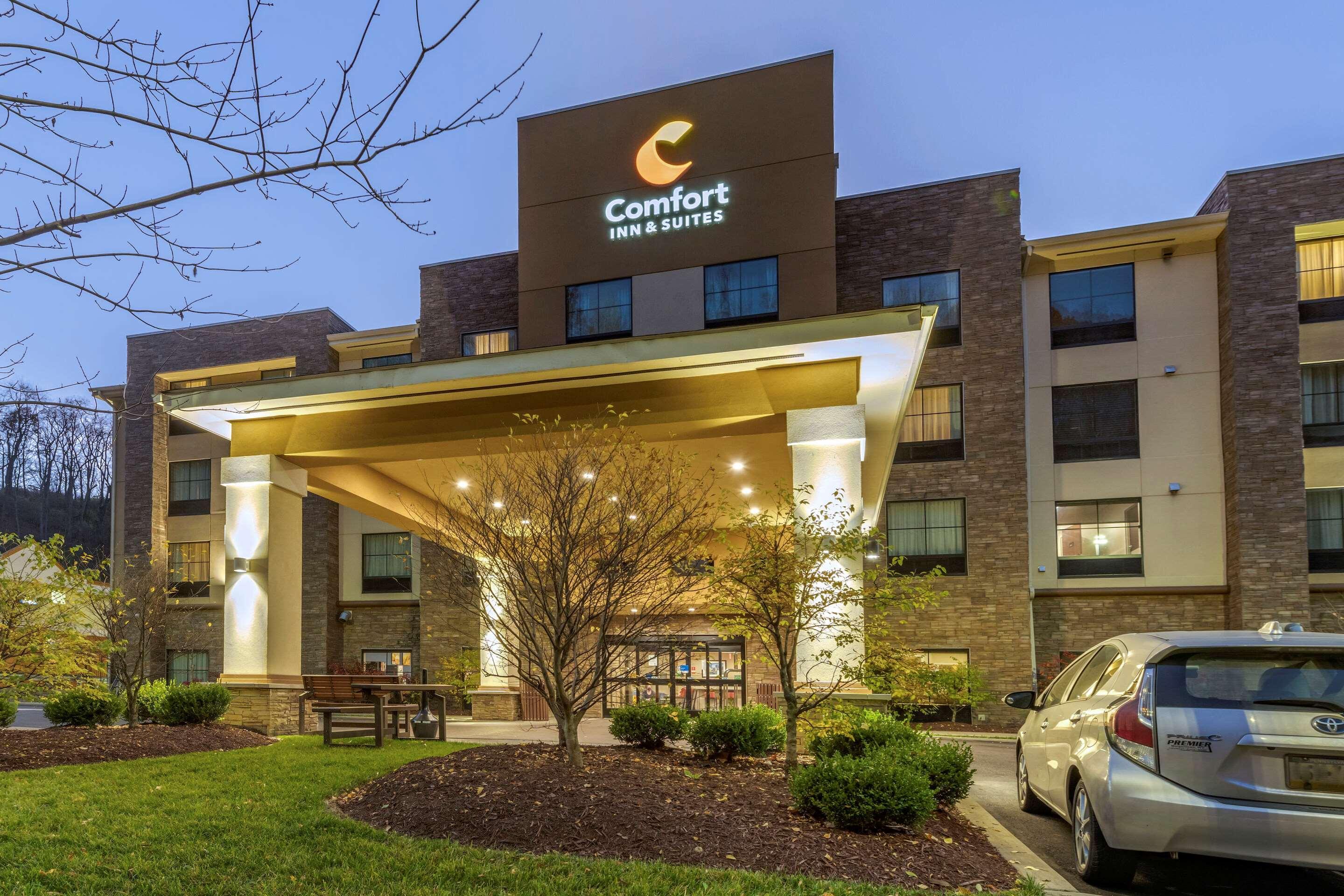 Comfort Inn & Suites Pittsburgh South Exterior photo